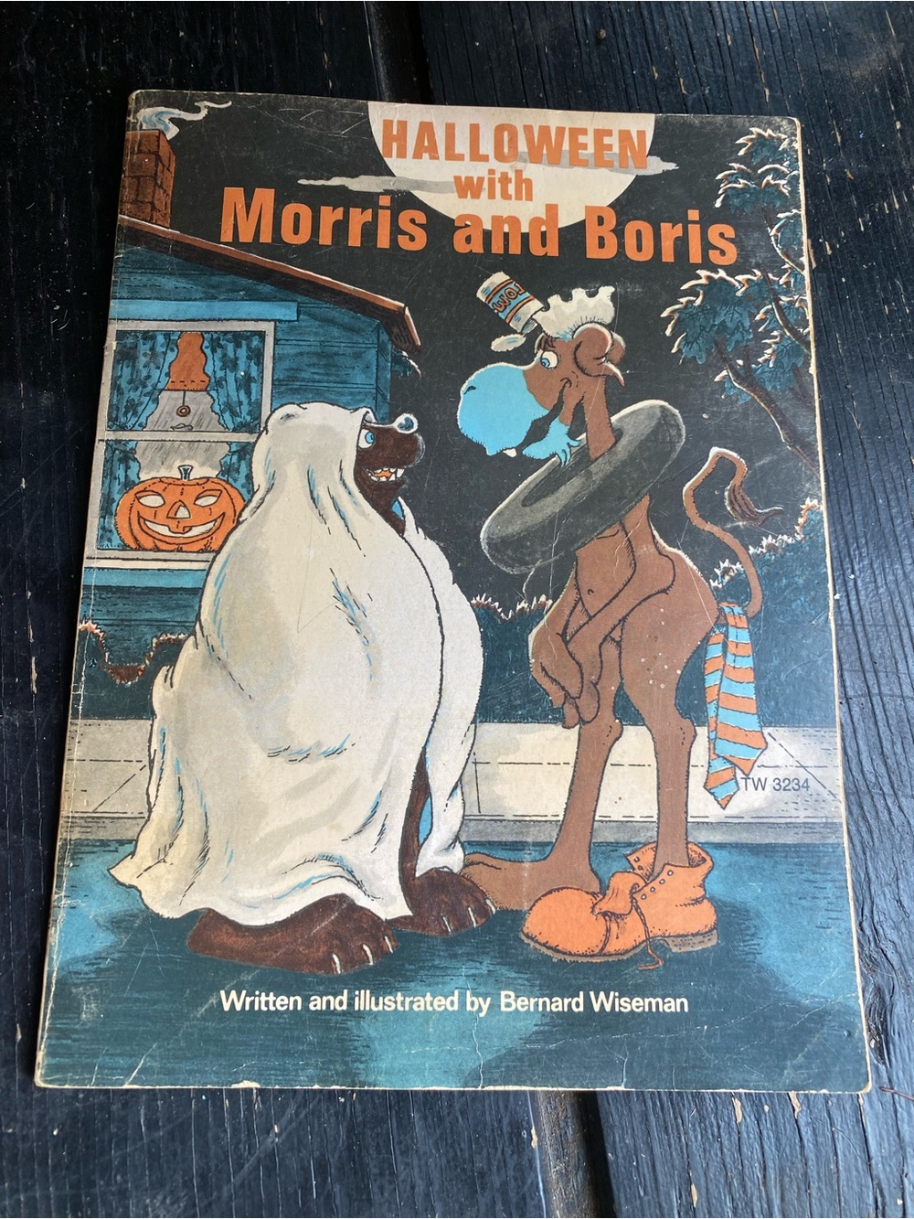 Scholastic Halloween with Morris and Boris - Black, Orange, Blue, White, Brown
